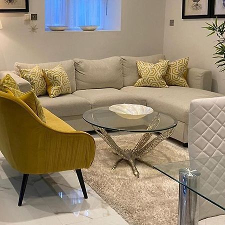 Elegant 2 Bed Flat In Chiswick Apartment Лондон Екстериор снимка