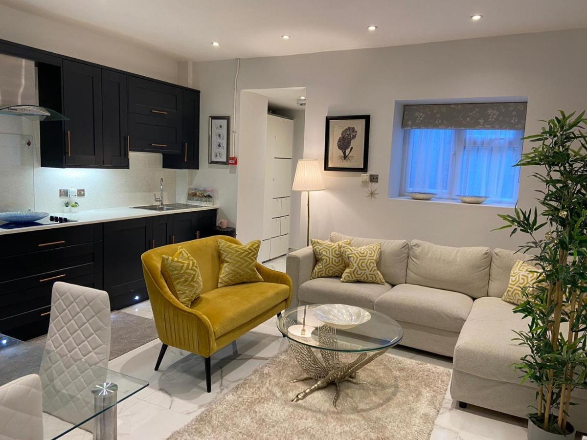 Elegant 2 Bed Flat In Chiswick Apartment Лондон Екстериор снимка